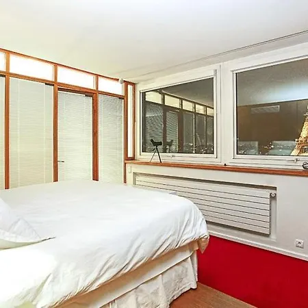 Extraordinary Penthouse Near Turn Eiffel!