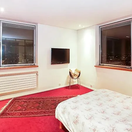 Extraordinary Penthouse Near Turn Eiffel! *